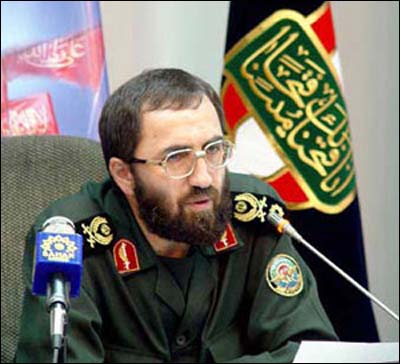 برخی از هنرمندان ما می خواهند بدون زحمت  فیلم جنگی تولید کنند