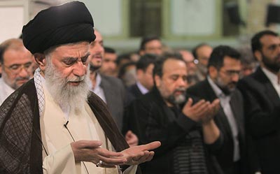 ديدار جمعي از هنرمندان دفاع مقدس با رهبر فرزانه انقلاب و چند نكته