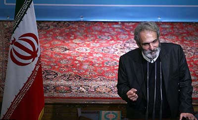 نگاه مثبتی بین اعضای فرهنگستان هنر برای حراست از ارزش‌های فرهنگی منبعث از انقلاب وجود دارد