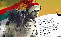 حسن احمدي مجموعه‌اي 3 جلدي درباره دفاع مقدس منتشر مي‌كند