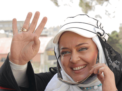 رهنما در "ورود زنده‌ها ممنوع" بازی می‌کند