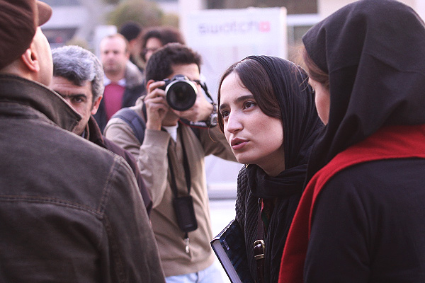 گزارش تصویری هنر نیوز از حاشیه های جالب سی امین جشنواره فیلم فجر