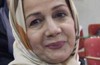 مادربزرگی که با آشپزی به نوه خود درس زندگی می‌دهد