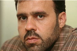 «ناجی هنر» از کیانوش عیاری شکایت رسمی نکرده است