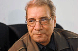 مبصر پنج ساله كلاس در مناطق زلزله‌زده