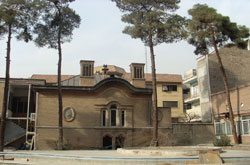 حریم خانه پنجمین شهردار تهران و طولانیترین خیابان خاورمیانه شکسته میشود حریم خانه پنجمین شهردار تهران و طولانیترین خیابان خاورمیانه شکسته میشود