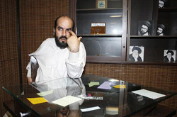 همراه گروه مذاکره کننده به ژنو رفتم همراه گروه مذاکره کننده به ژنو رفتم