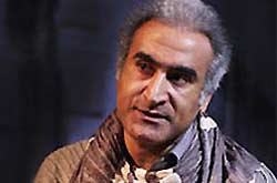 تالار وحدت گزینه پیشنهادی مرکز هنرهای نمایشی برای «سقراط» بود تالار وحدت گزینه پیشنهادی مرکز هنرهای نمایشی برای «سقراط» بود