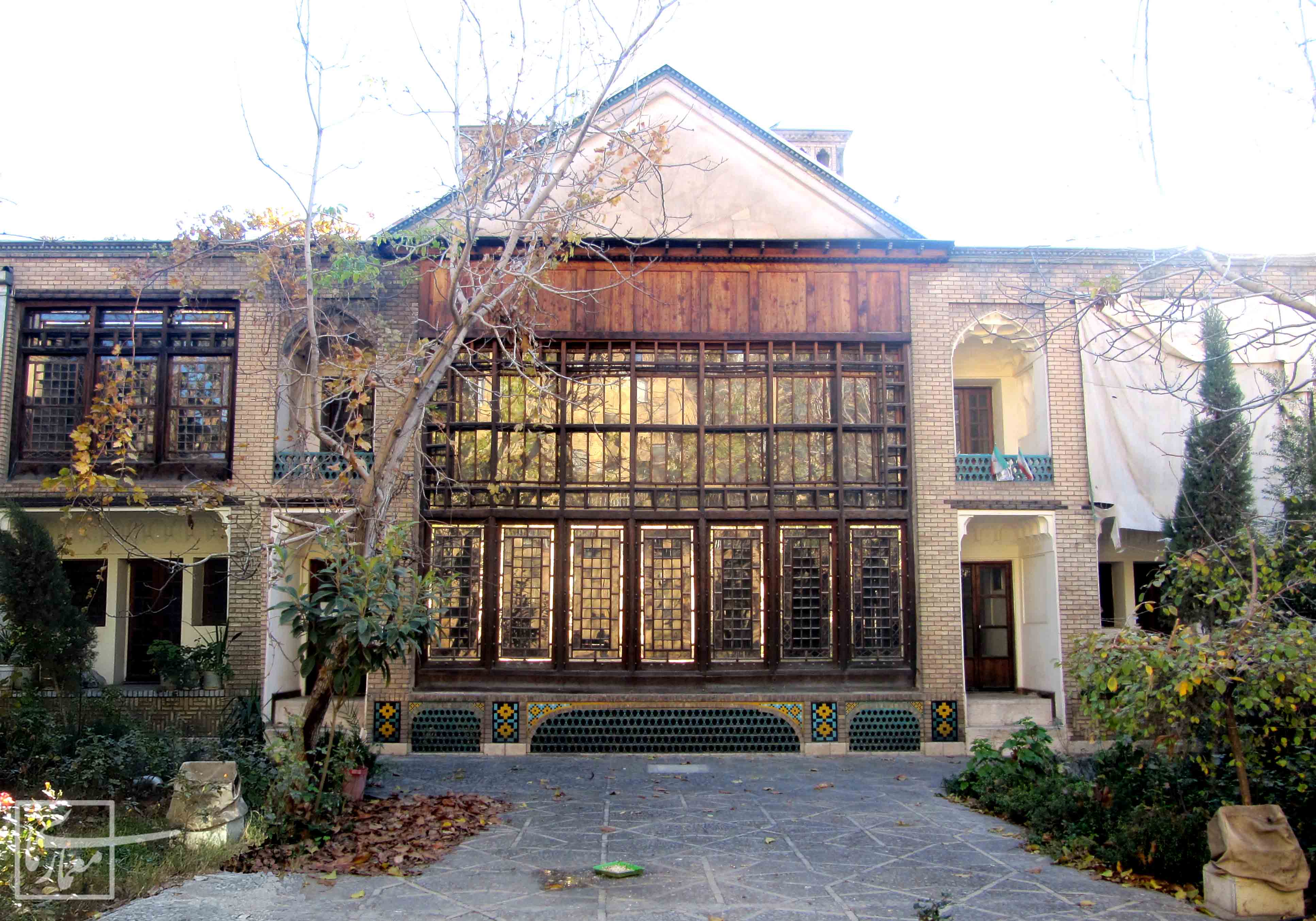 در خانه وثوق‌الدوله به روی گردشگران باز است/ بازرسان به خانه وثوق‌الدوله می‌آیند